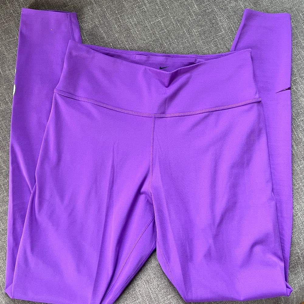 Peloton Nike Dri-Fit Purple Legging - Picture 2 of 4